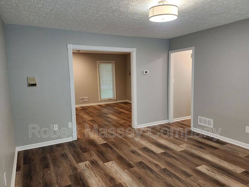 House for rent at 819 Fountain Ave, Louisville, KY 40222