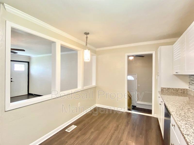 House for rent at 37 Pennwood Dr, Hampton, VA 23666