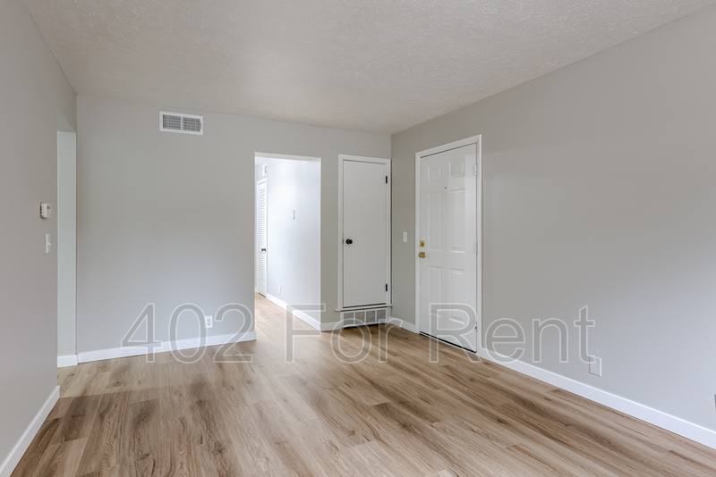Apartment for rent at 4713 Davenport St #1, Omaha, NE 68132