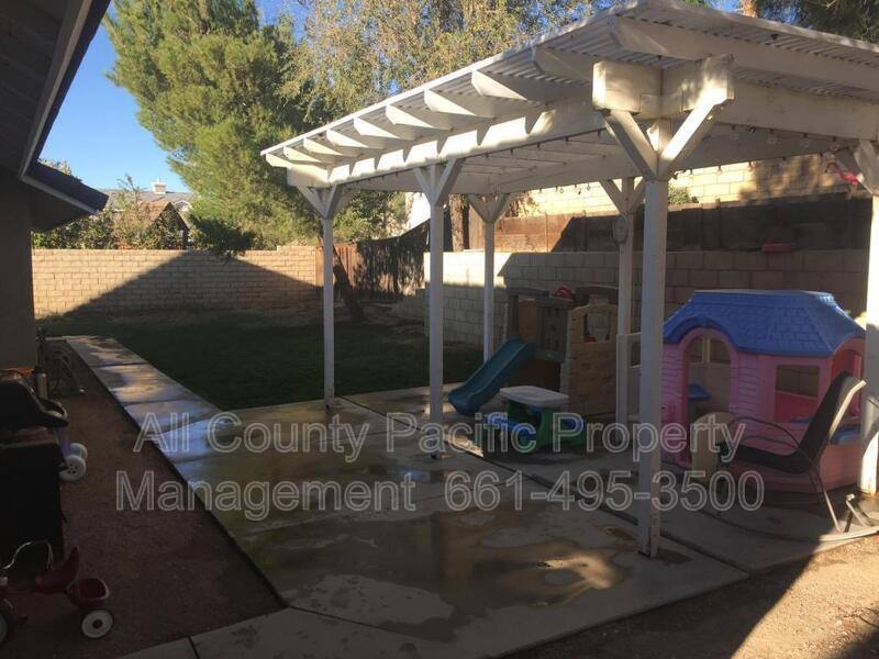 House for rent at 42330 Portland Lane, Lancaster, CA 93536