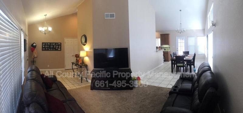 House for rent at 42330 Portland Lane, Lancaster, CA 93536