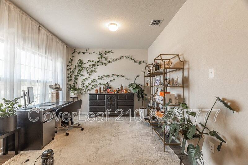 House for rent at 709 Stonemanor Bay, Seguin, TX 78155
