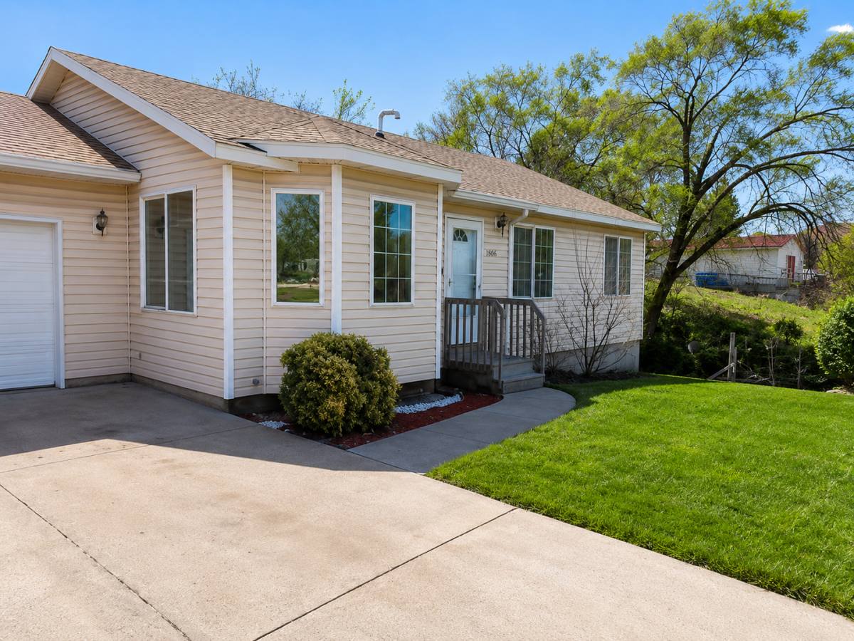 Apartment for rent at 1506 N 2200 W, Provo, UT 84604