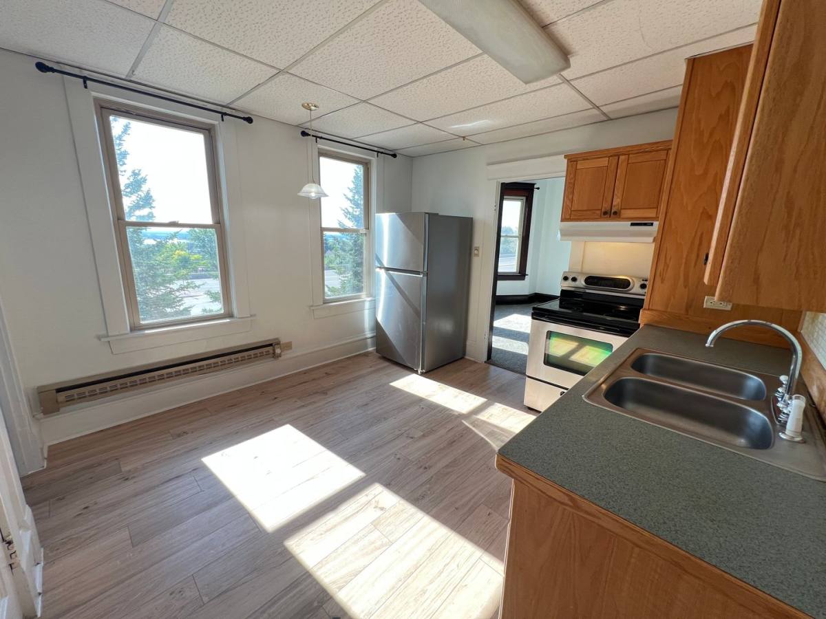 Apartment for rent at 910 N 22nd Ave W, Duluth, MN 55806