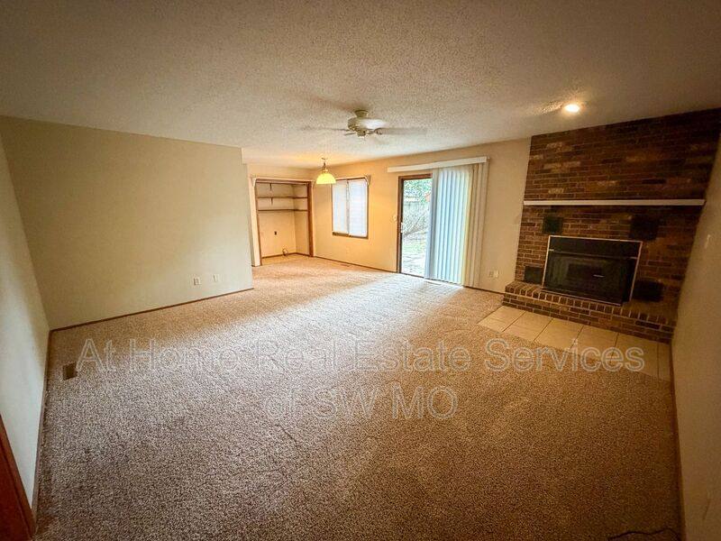 House for rent at 1444 S Gelven, Springfield, MO 65804
