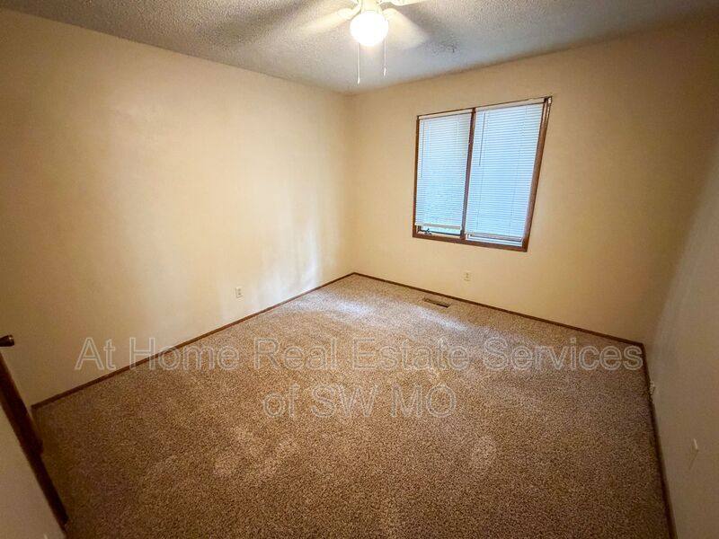 House for rent at 1444 S Gelven, Springfield, MO 65804