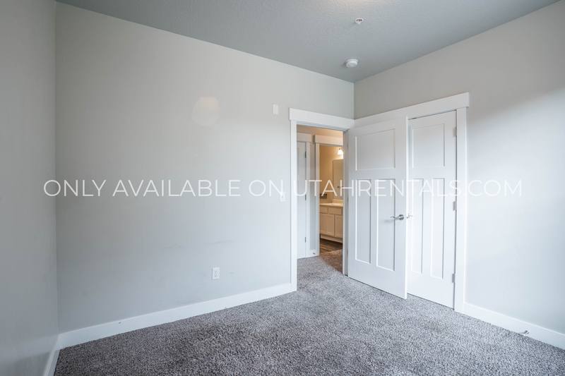 Condo for rent at 71 W Silver Springs Dr, Vineyard, UT 84059
