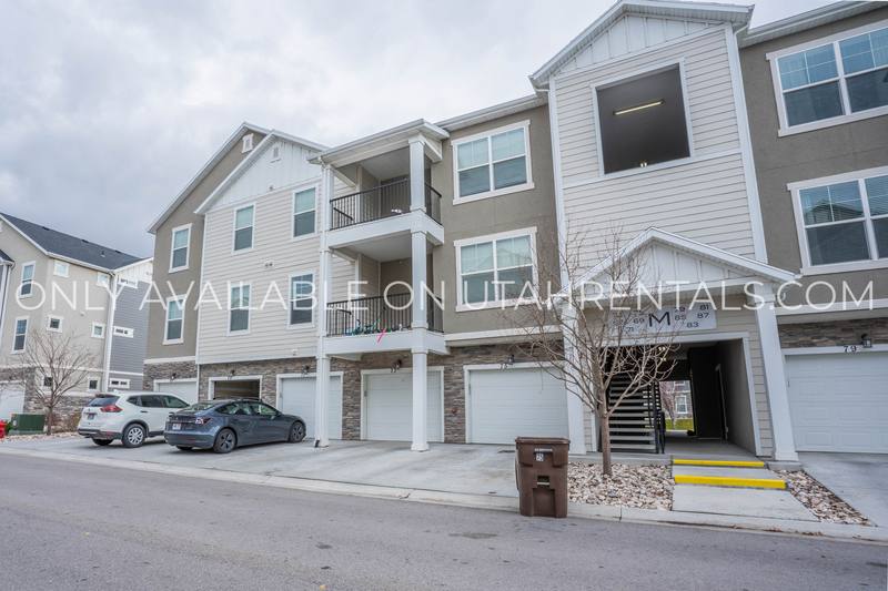 Condo for rent at 71 W Silver Springs Dr, Vineyard, UT 84059