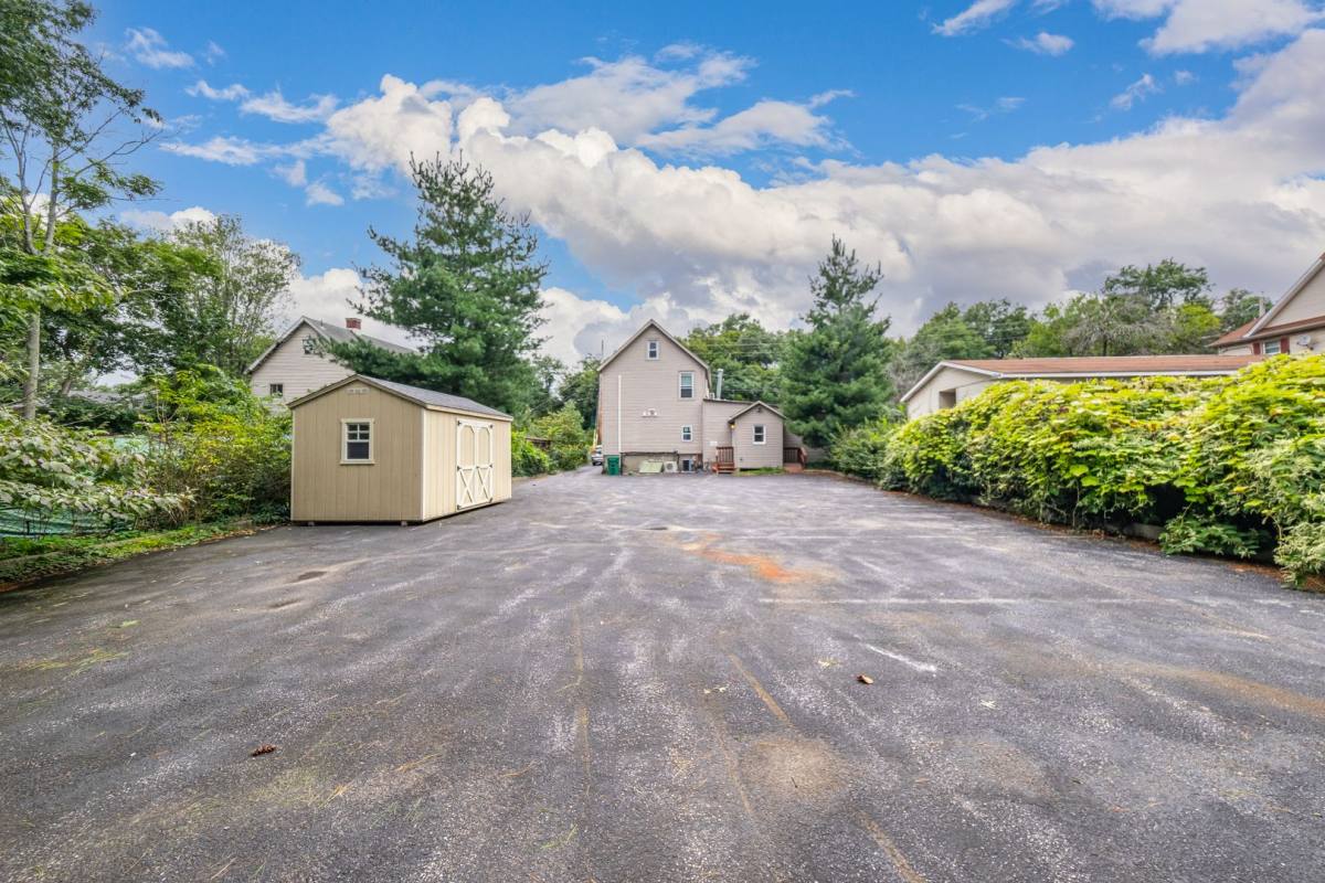 House for rent at 1250 N Ave, Beacon, NY 12508