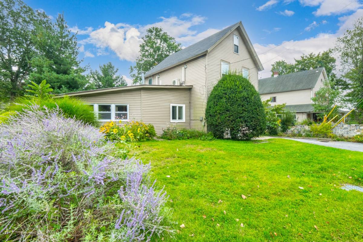 House for rent at 1250 N Ave, Beacon, NY 12508