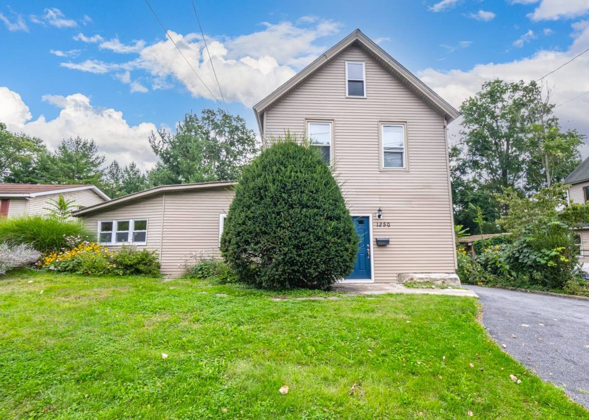 House for rent at 1250 N Ave, Beacon, NY 12508