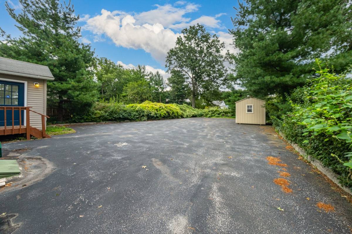 House for rent at 1250 N Ave, Beacon, NY 12508