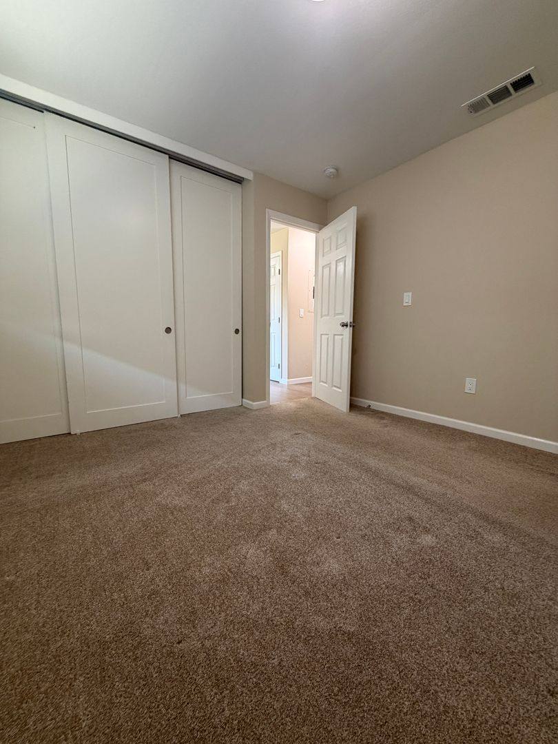 Apartment for rent at 1370 Calabazas Blvd, Santa Clara, CA 95051