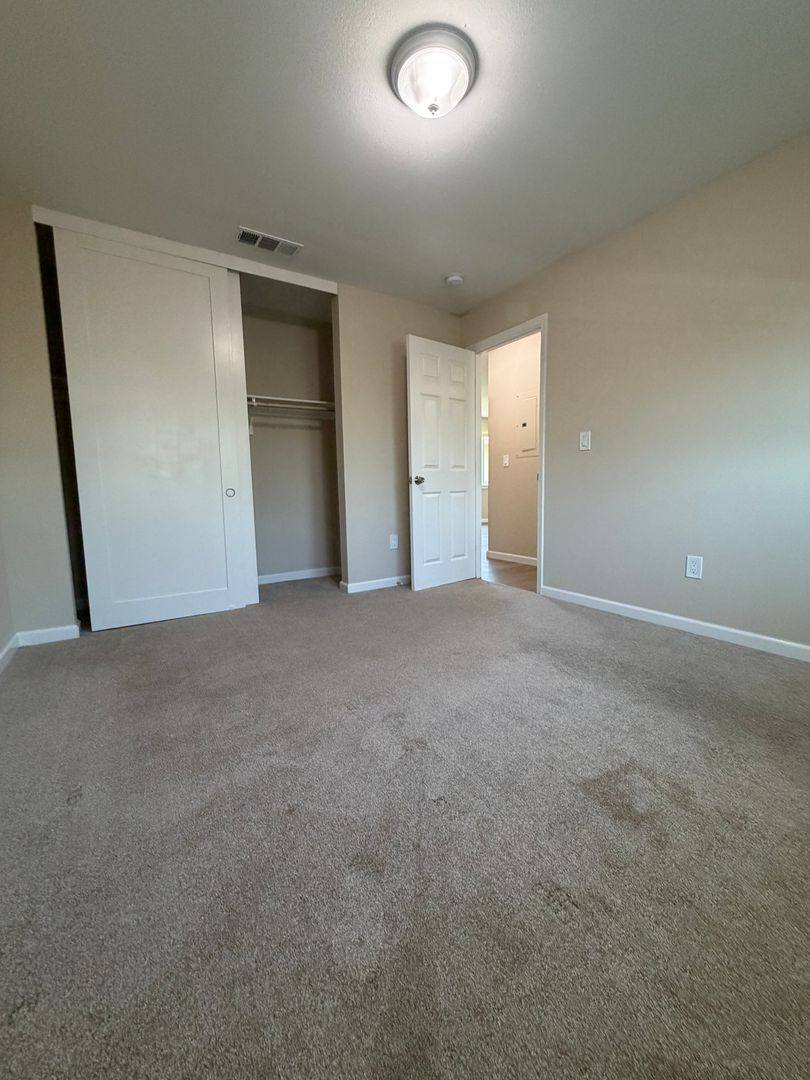 Apartment for rent at 1370 Calabazas Blvd, Santa Clara, CA 95051