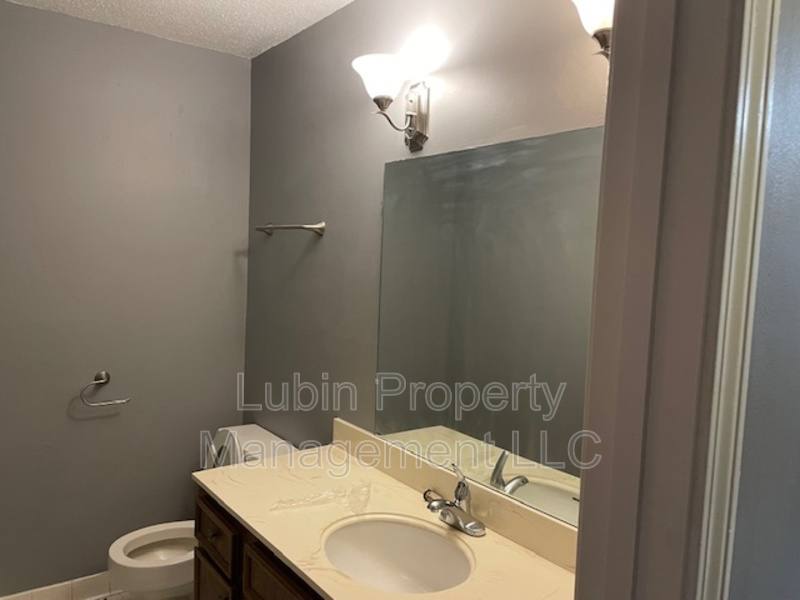 Townhouse for rent at 4430 Chuck Ave, Memphis, TN 38118