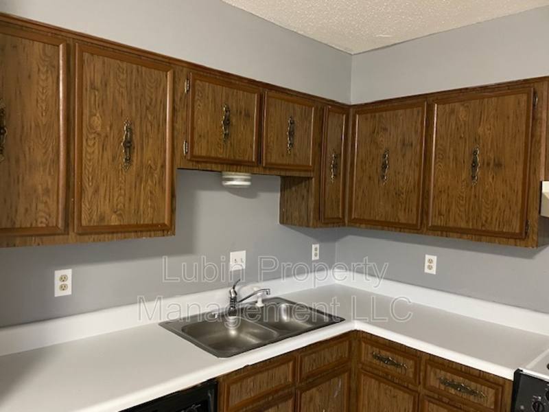Townhouse for rent at 4430 Chuck Ave, Memphis, TN 38118