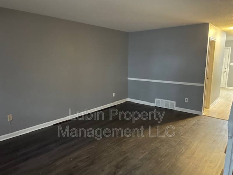 Townhouse for rent at 4430 Chuck Ave, Memphis, TN 38118