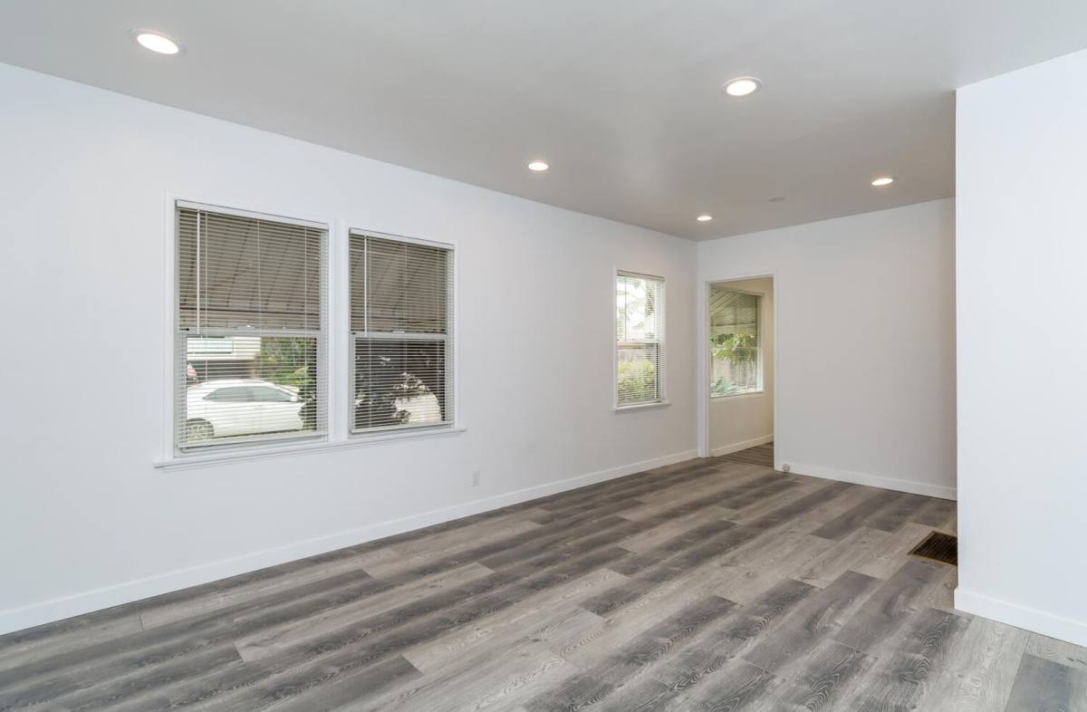 Apartment for rent at 3683 Empire Dr, Los Angeles, CA 90034