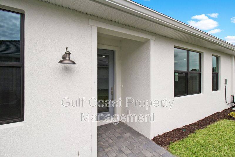 House for rent at 18588 Dayspring Place, Venice, FL 34293