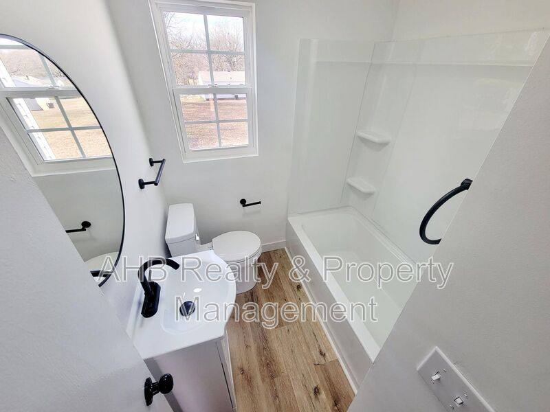 House for rent at 709 Maryland Ave, Burlington, NC 27217