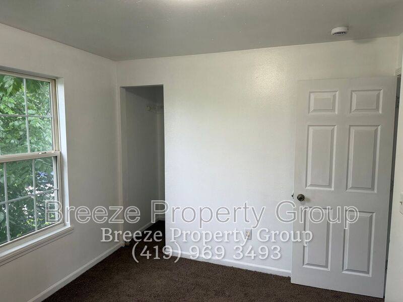 Apartment for rent at 619 Hope St, Lima, OH 45804