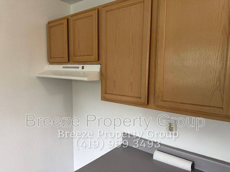 Apartment for rent at 619 Hope St, Lima, OH 45804
