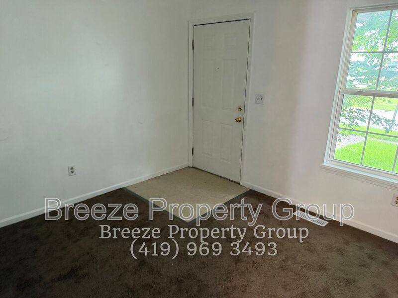 Apartment for rent at 619 Hope St, Lima, OH 45804