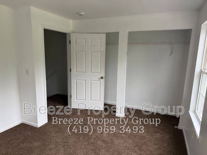 Apartment for rent at 619 Hope St, Lima, OH 45804