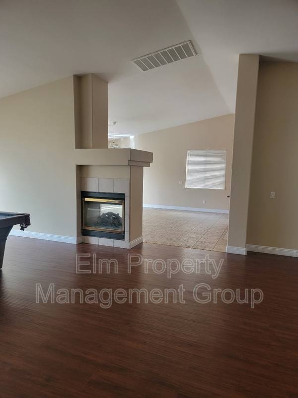 House for rent at 1025 Trophy Club Dr, Las Vegas, NV 89123
