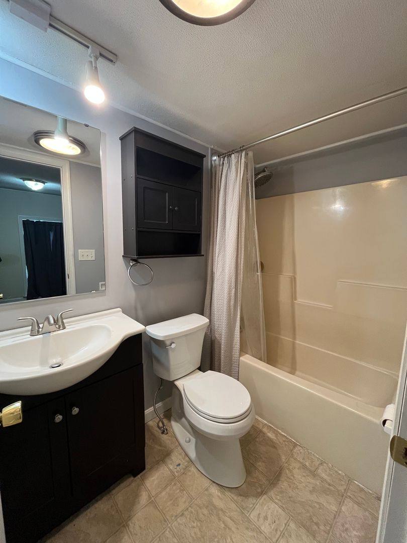 Apartment for rent at 4069 Bullitt Rd, Greencastle, PA 17225