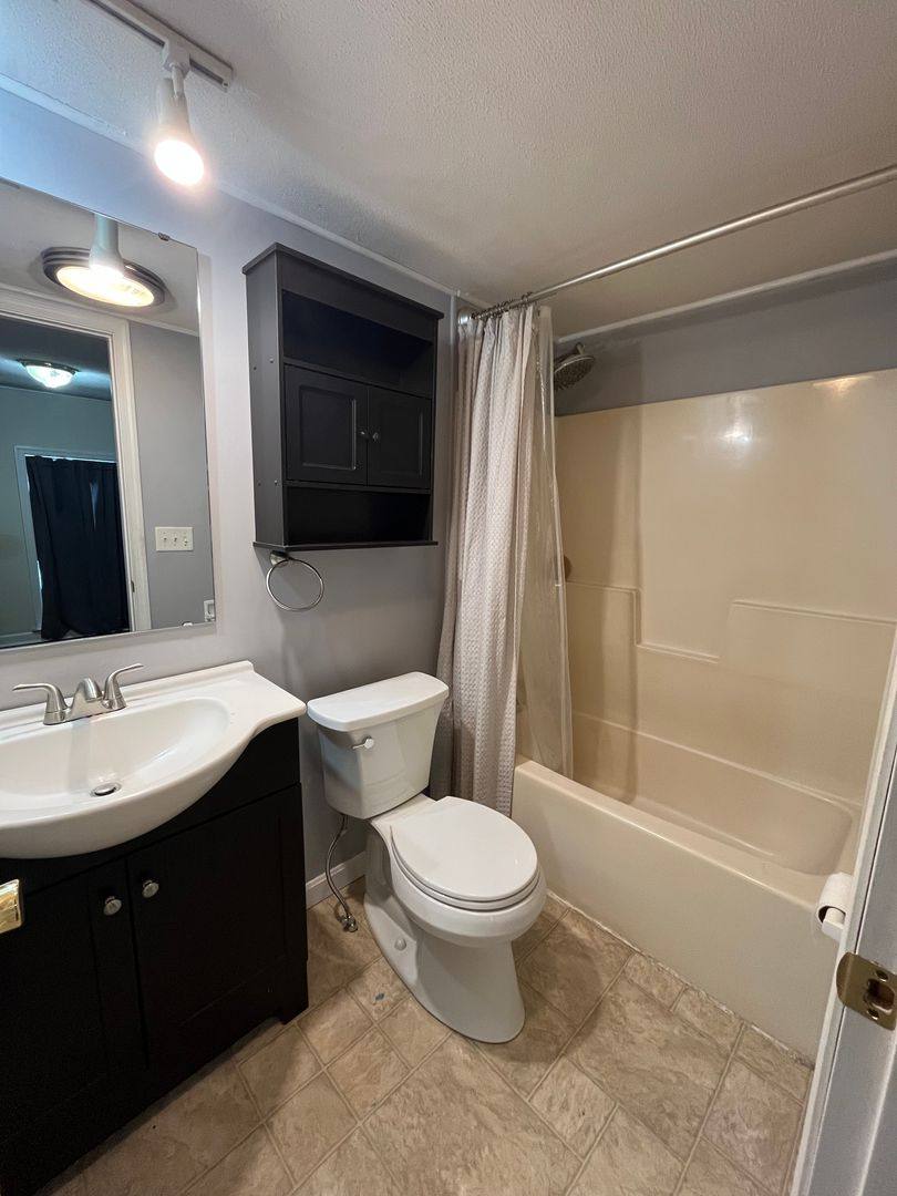 Apartment for rent at 4069 Bullitt Rd, Greencastle, PA 17225
