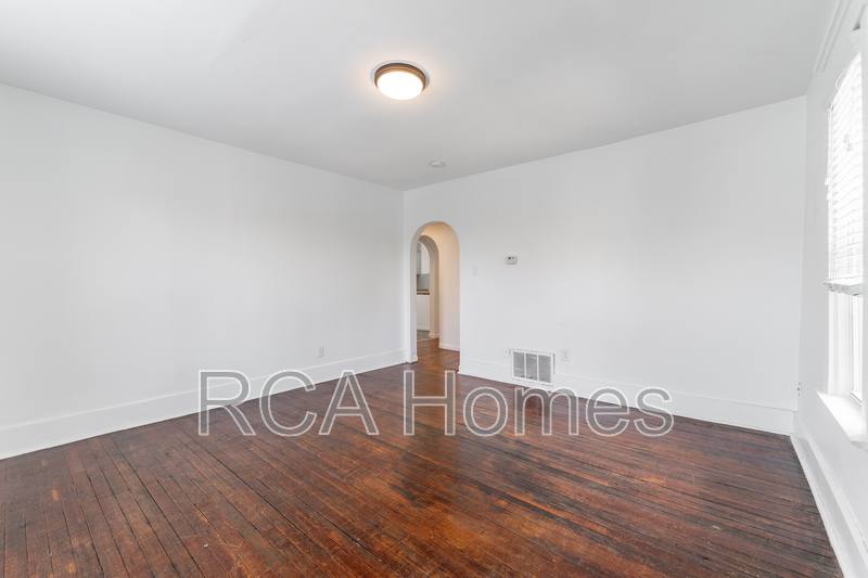 House for rent at 3005 Ruckle St, Indianapolis, IN 46205