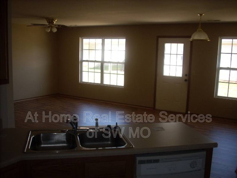 Apartment for rent at 1123 S Clifton, Springfield, MO 65802