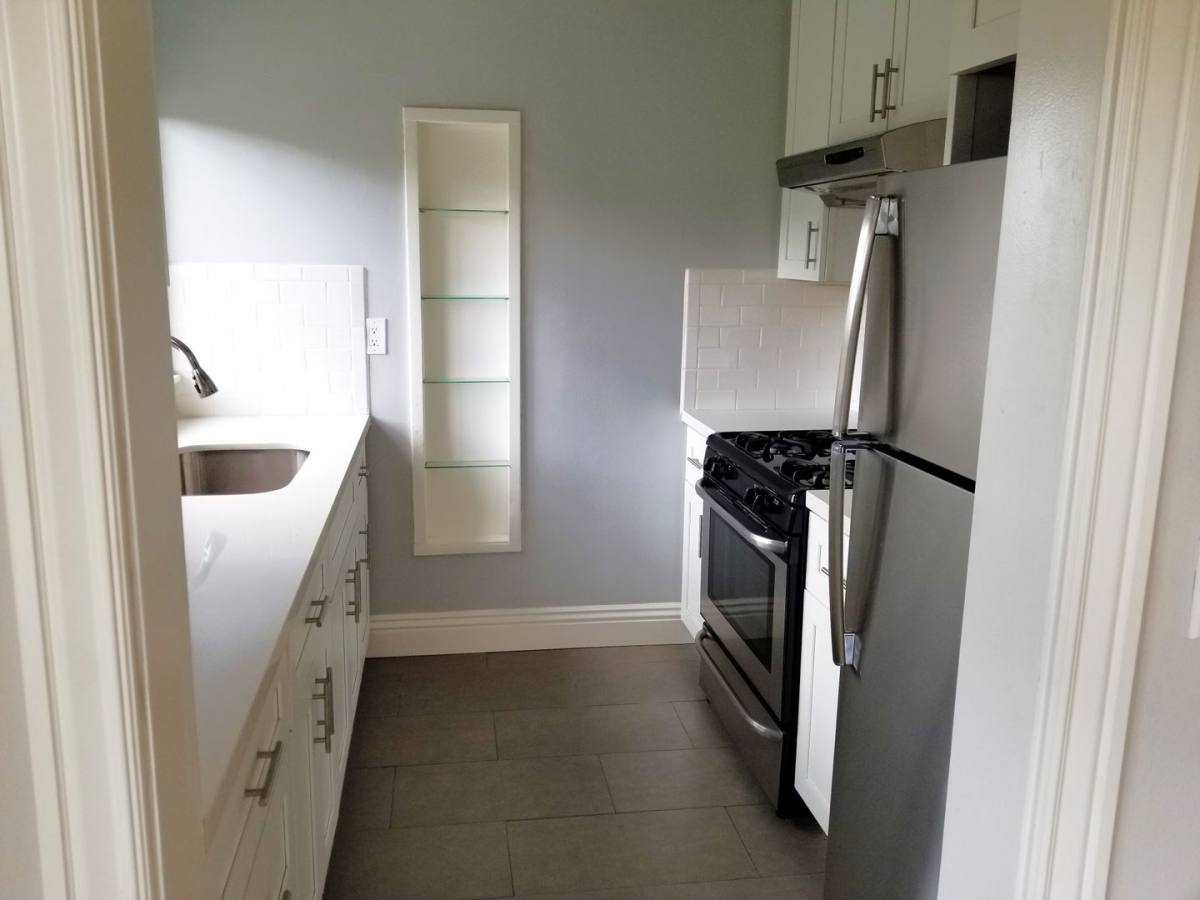 Apartment for rent at 433 Adams St, Oakland, CA 94610