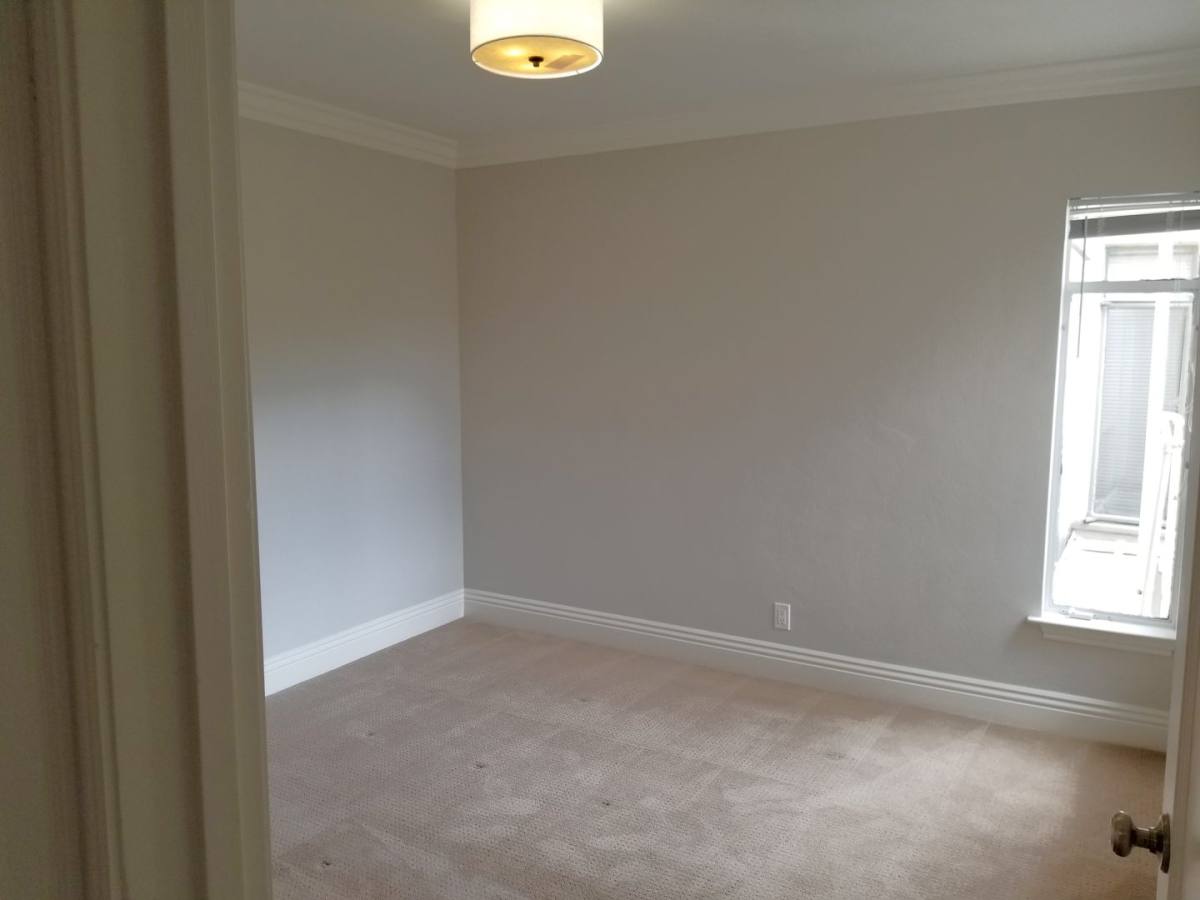 Apartment for rent at 433 Adams St, Oakland, CA 94610