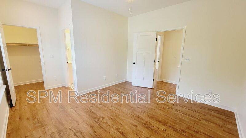 Apartment for rent at 5012 Barefoot Dr, Wilmington, NC 28403