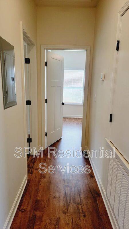 Apartment for rent at 5012 Barefoot Dr, Wilmington, NC 28403