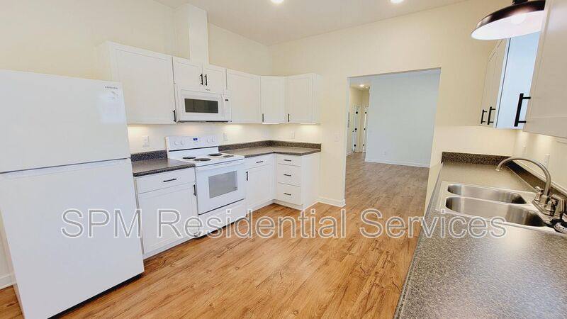 Apartment for rent at 5012 Barefoot Dr, Wilmington, NC 28403