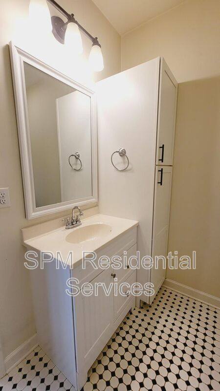 Apartment for rent at 5012 Barefoot Dr, Wilmington, NC 28403