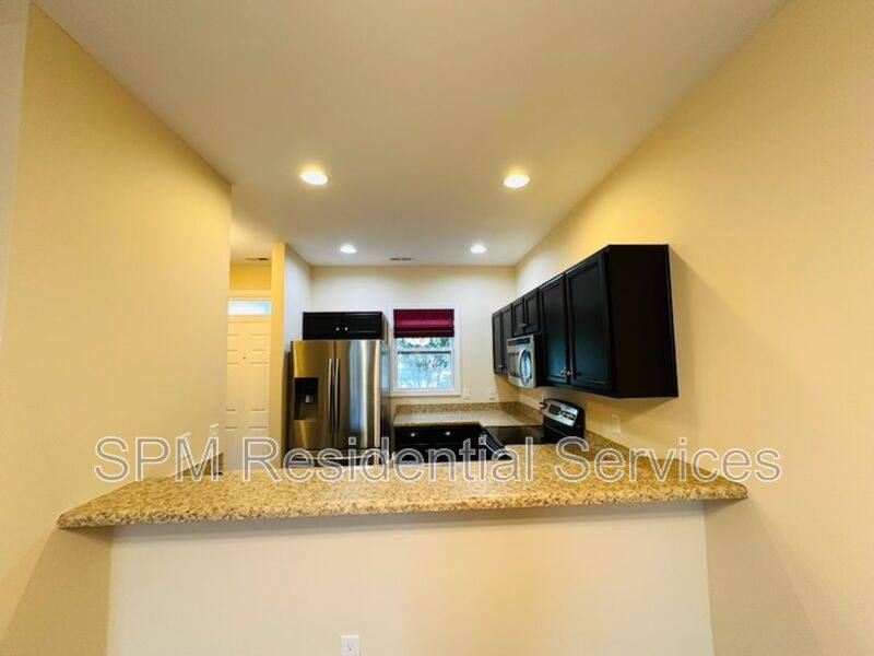 Townhouse for rent at 4519 Exuma Lane, Wilmington, NC 28412
