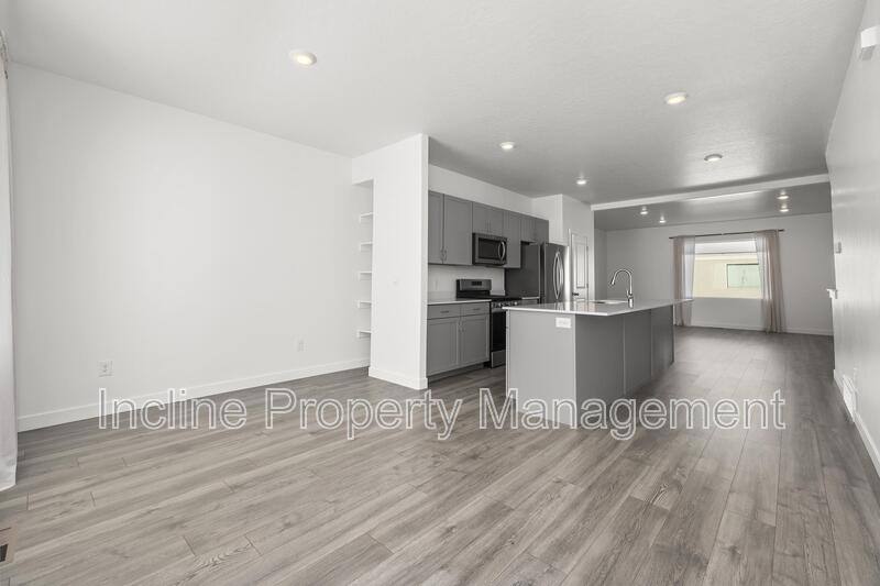 Townhouse for rent at 1113 E Yard Row, Saratoga Springs, UT 84045