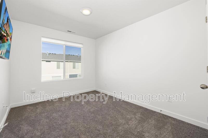 Townhouse for rent at 1113 E Yard Row, Saratoga Springs, UT 84045