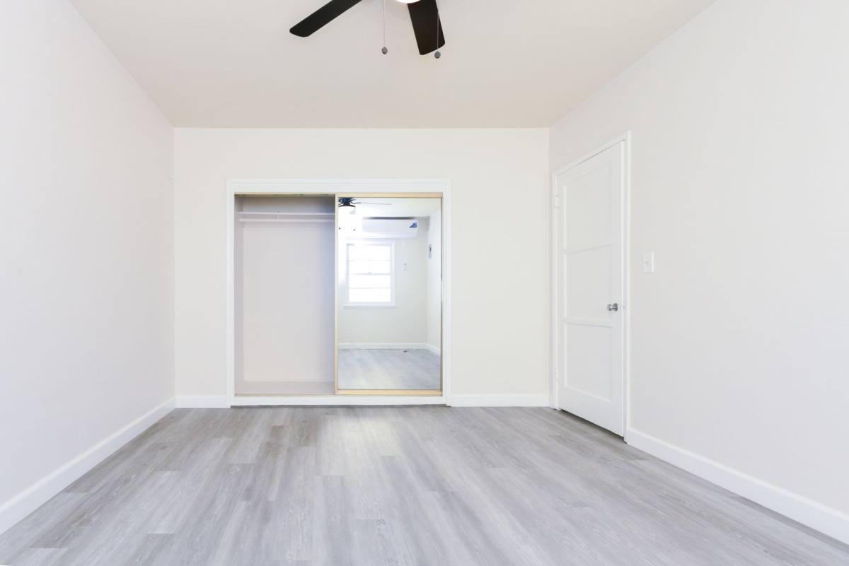 Apartment for rent at 122 S Berendo St, Los Angeles, CA 90004