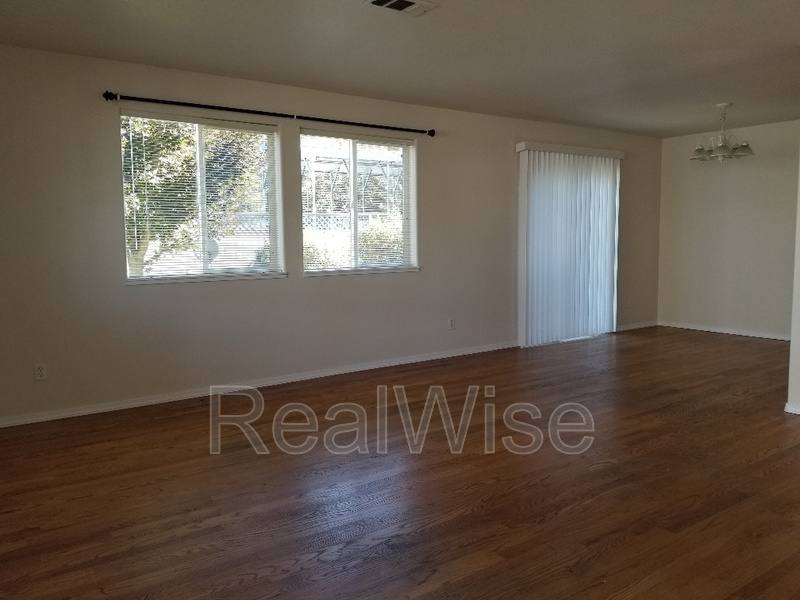 House for rent at 1527 Hamilton Lane, Grants Pass, OR 97527
