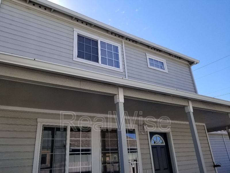 House for rent at 1527 Hamilton Lane, Grants Pass, OR 97527
