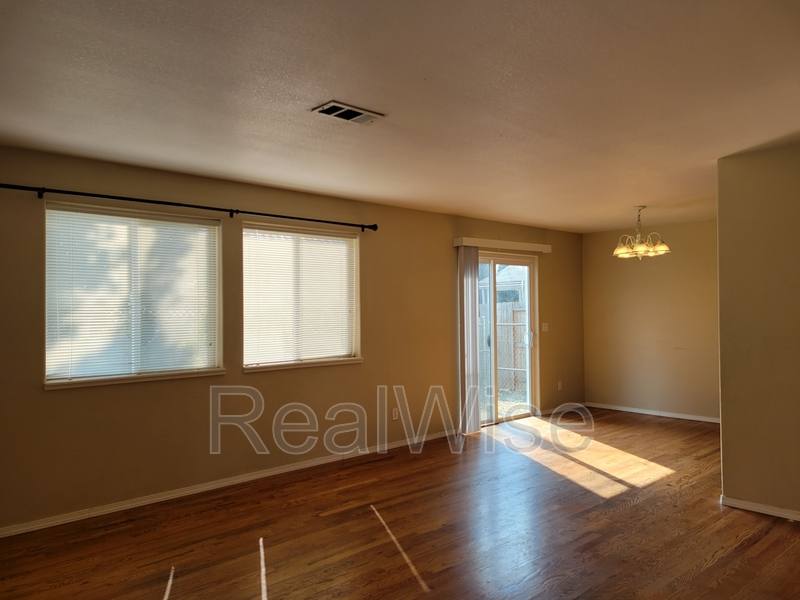 House for rent at 1527 Hamilton Lane, Grants Pass, OR 97527