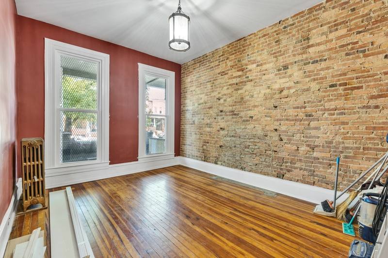 Townhouse for rent at 313 E 25th St, Baltimore, MD 21218