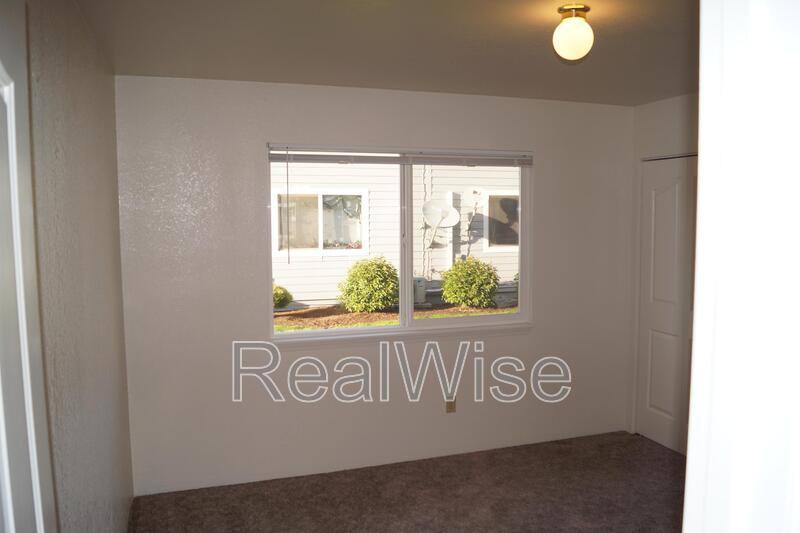 Apartment for rent at 2141 NW N Hill Dr #B, Grants Pass, OR 97526