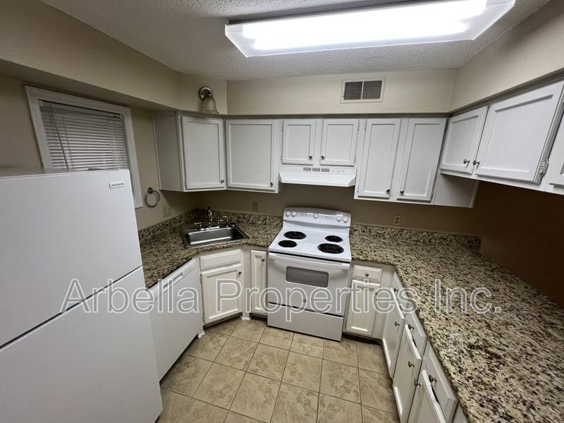 Townhouse for rent at 420 W Jackson Blvd #15, Jonesborough, TN 37659