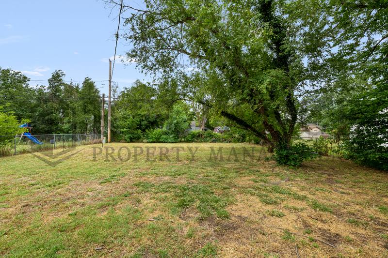 House for rent at 2309 W Graber St, Wichita, KS 67217
